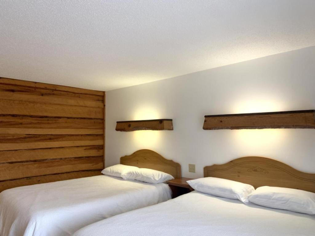 Bridge Inn Tomhawk - 2Nd Floor, 1 King Size Bed, Balcony, River View Tomahawk Exterior foto